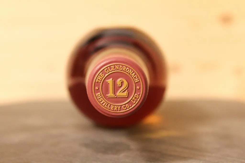 Der Deckel des Glendronach 12 mit schöner Verzierung.