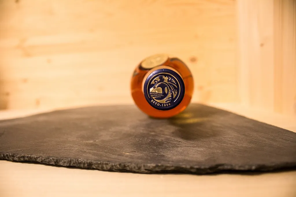 Die Folie auf dem Deckel des Glenlivet Founder's Reserve. 