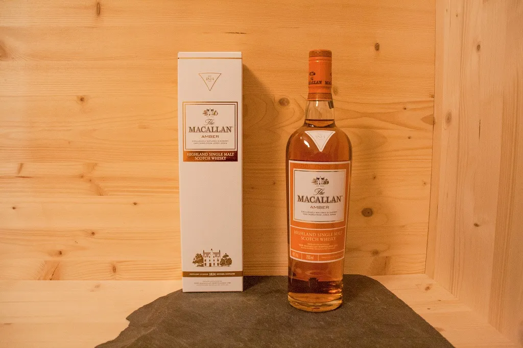 Optisch liegt bei dem Macallan Amber die Liebe im Detail.