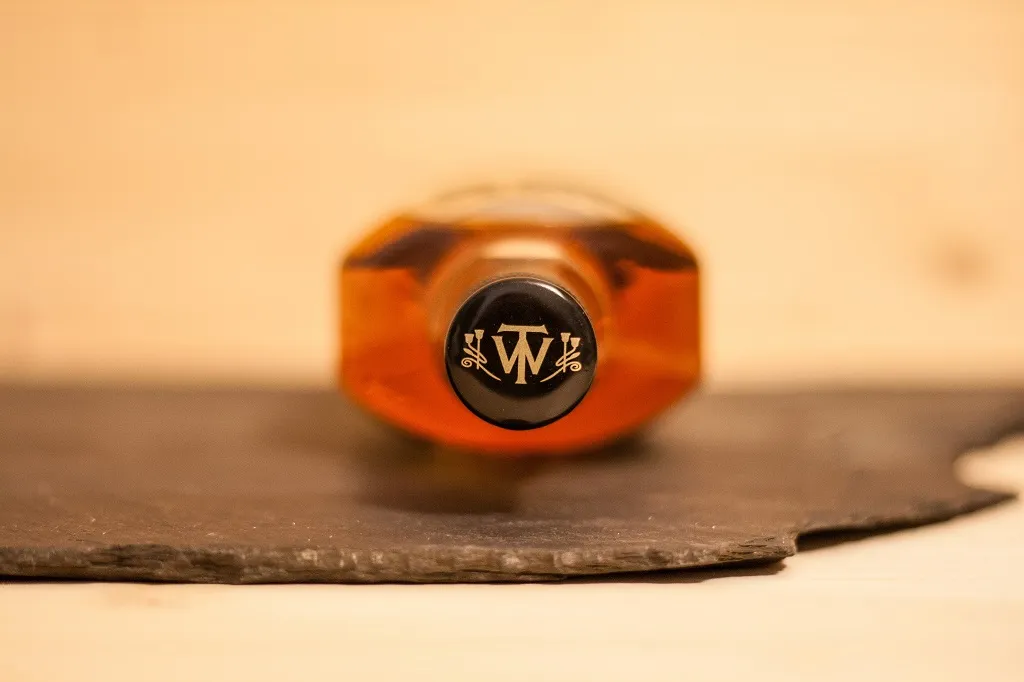 Das Emblem von Wiliam Teacher ziert den Flaschendeckel. 