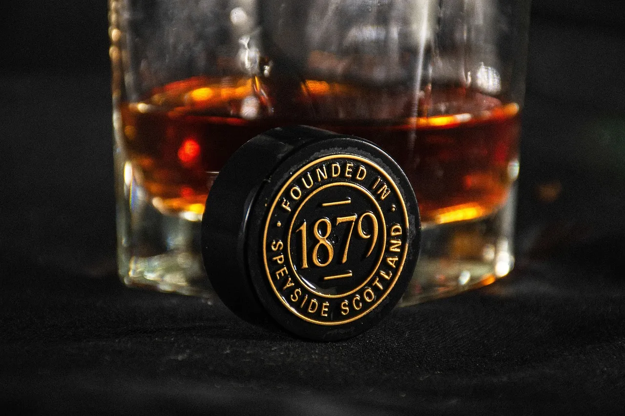 Ein Glas Scotch Whisky in Nahaufnahme