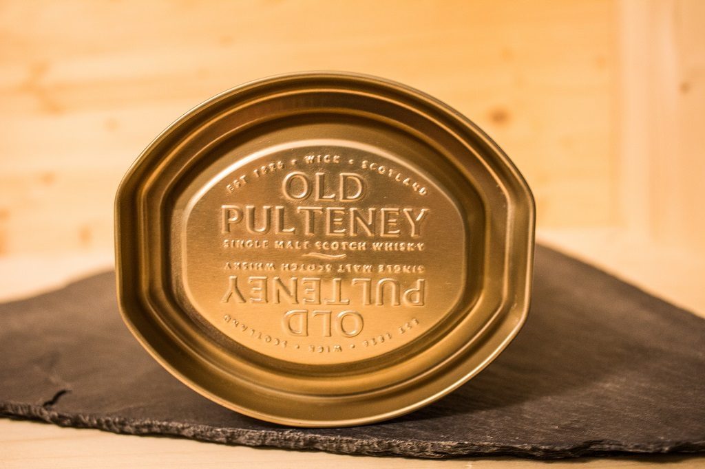 Der Verpackungsdeckel des Old Pulteney 12, wurde dezent gehalten.